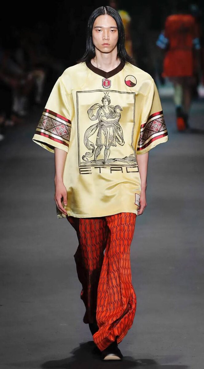 Etro, весна-лето 2024. Изображение взято из открытого источника по адресу: gettyimages.com Автор: Estrop