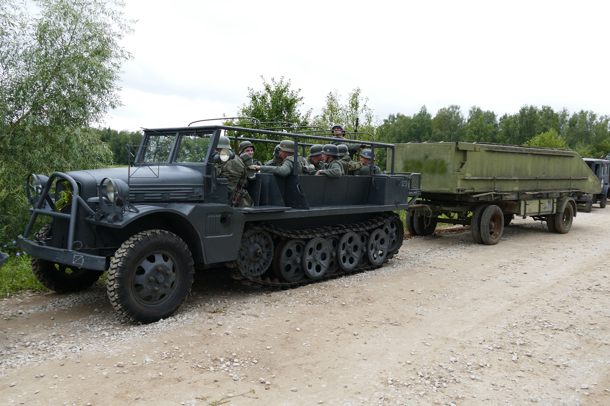 Volvo HBT на съемках фильма "Василий Тёркин" Карена Геворкяна.