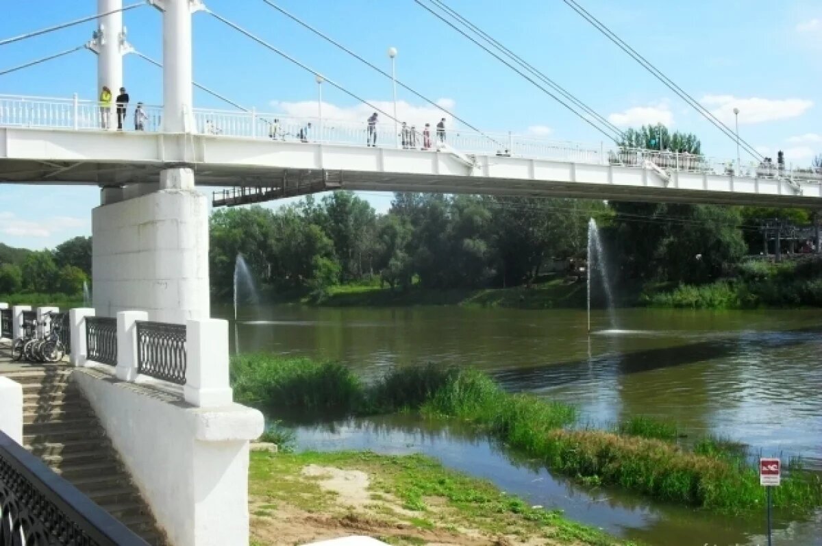    В 2019 году Урал достиг минимального за 52 года уровня в 157 сантиметров. С тех пор вода всё прибывает.