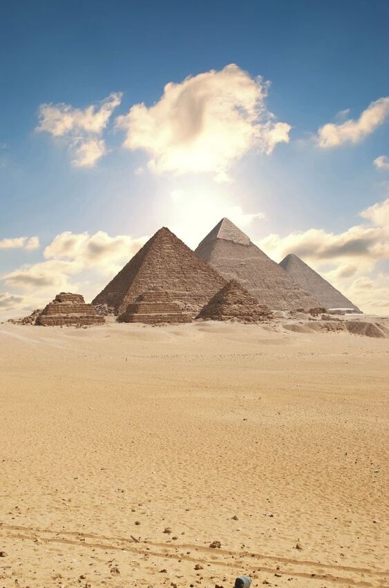 Пирамиды в Египте