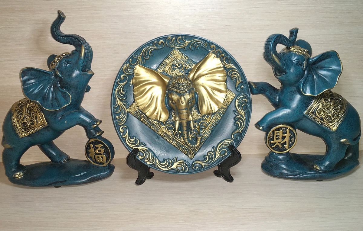 Синие слоны