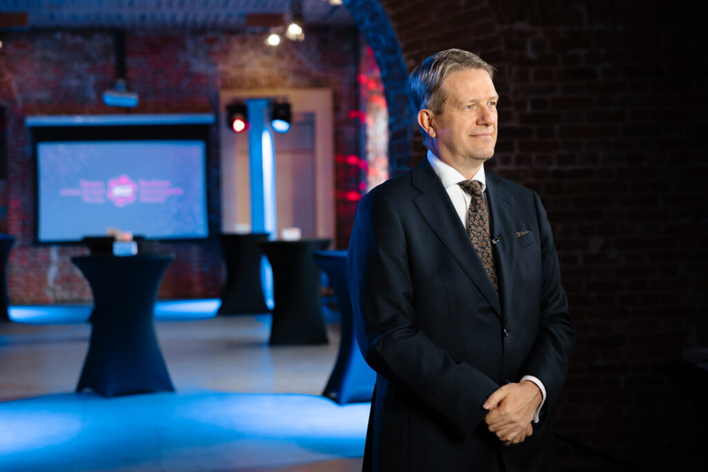 Denis von Meck tritt häufig in der Öffentlichkeit auf. (Foto: Erich Below)
