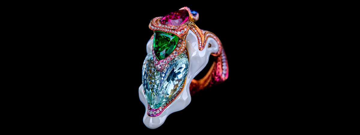 фото: wallace-chan.com