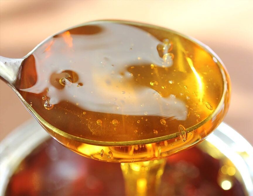 Сироп из фруктозы. Фото взято из интернета: https://clck.ru/3CKnTD