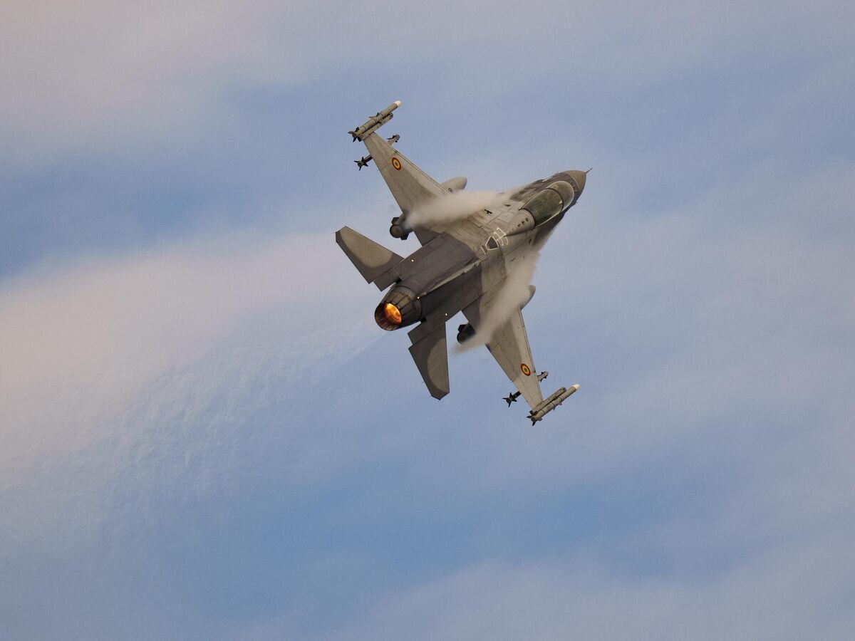    Истребитель F-16© AP Photo / Vadim Ghirda