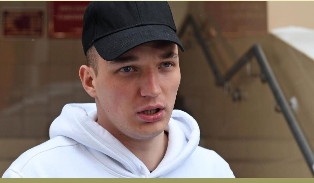 Блогер Эдвард Бил. Фото с канала SHOT