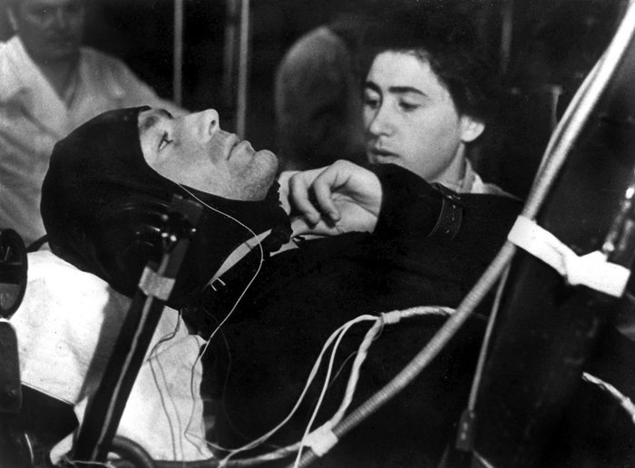 Герман Титов во время тренировки. Источник: https://tass.ru