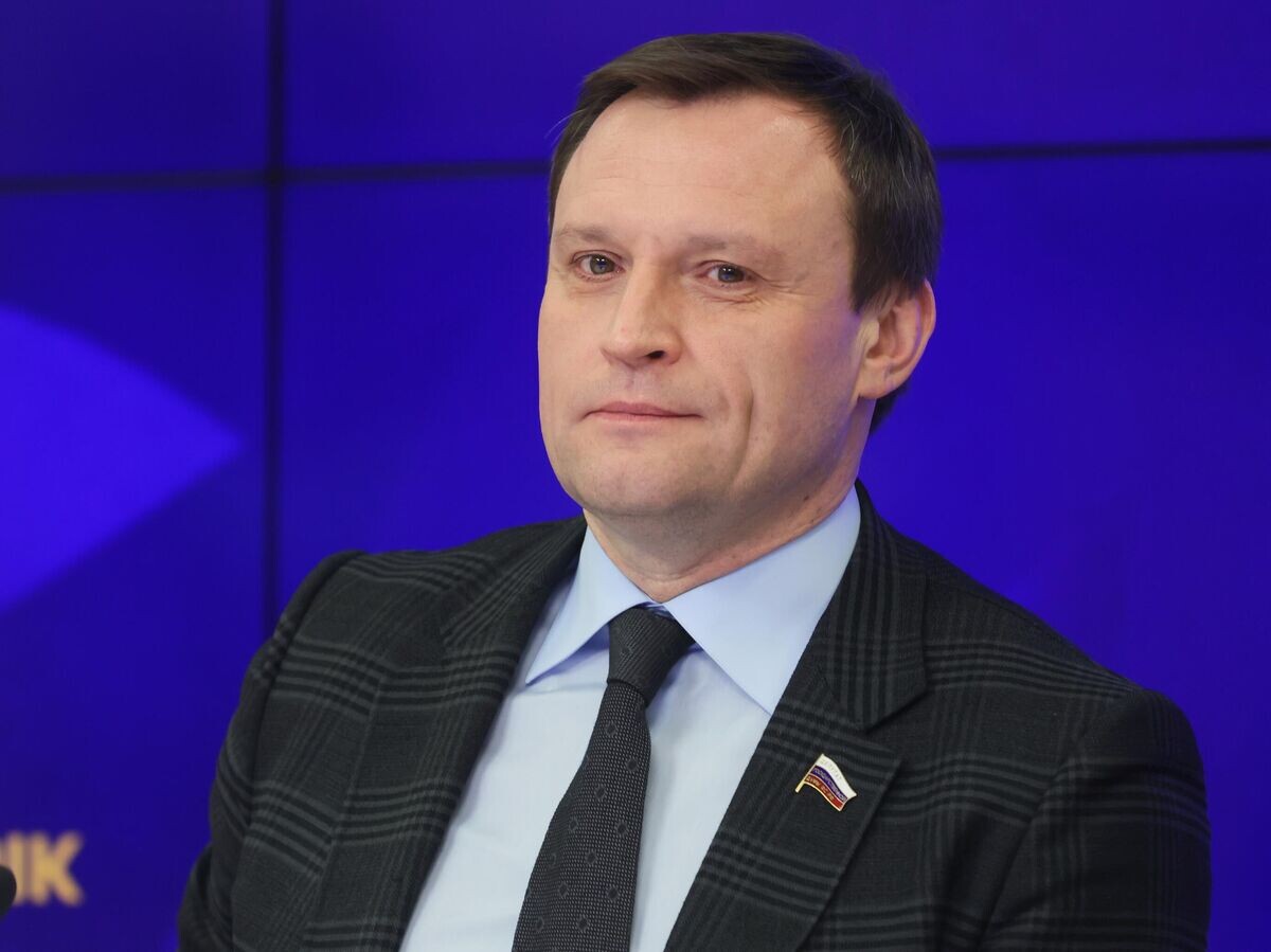    Председатель комитета Госдумы по строительству и ЖКХ Сергей Пахомов© РИА Новости / Виталий Белоусов