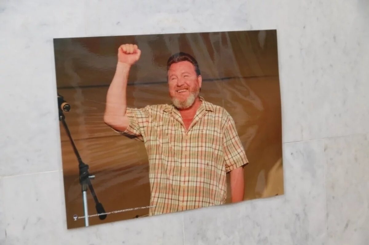    Михаил Евдокимов был яркой персоной как в творчестве, так и в политике