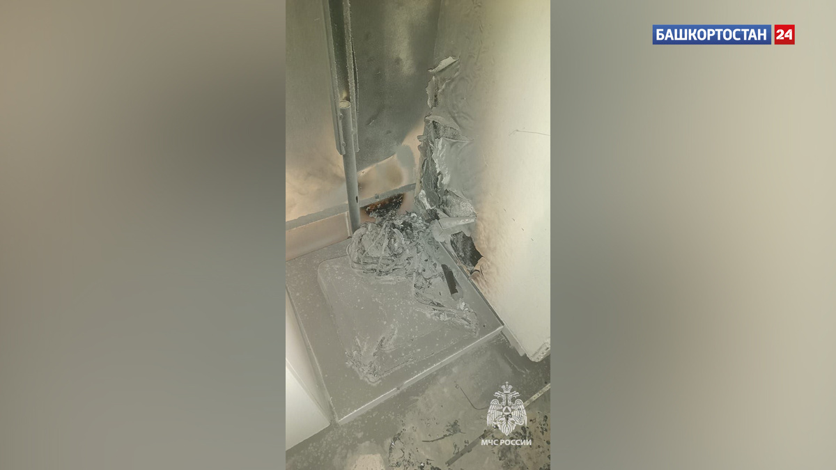    В Башкирии при пожаре из Янаульского психоневрологического интерната эвакуировали около 200 пациентов