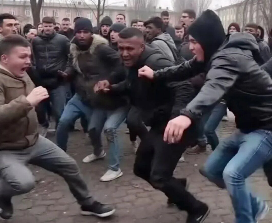 "Это наша земля".- утверждают бывшие мигранты. 