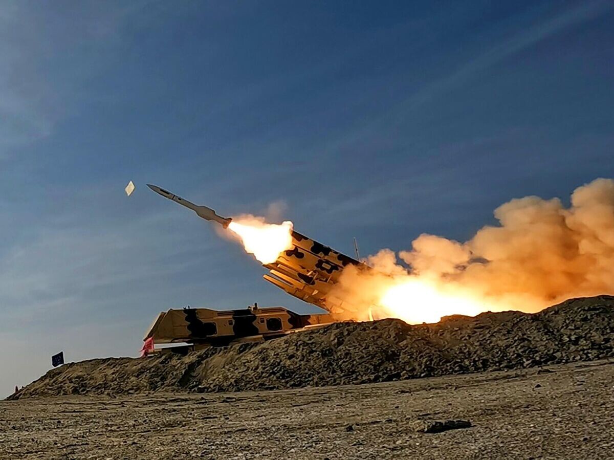    Военные учения на юге Ирана© AP Photo / Iranian Army