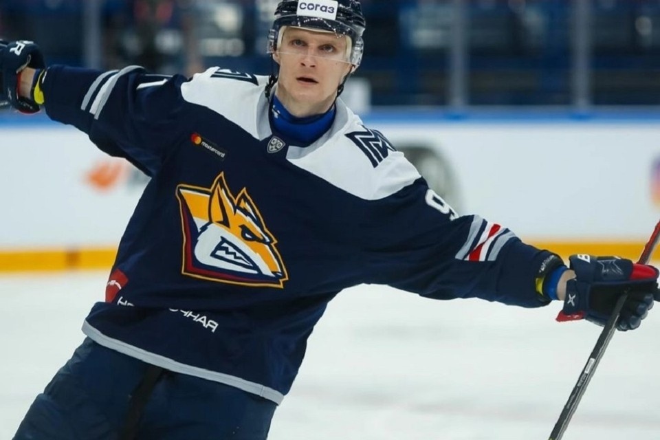    Хоккеист Максим Карпов заключил контракт с новосибирской ХК «Сибирь» . Фото: ХК «Сибирь».