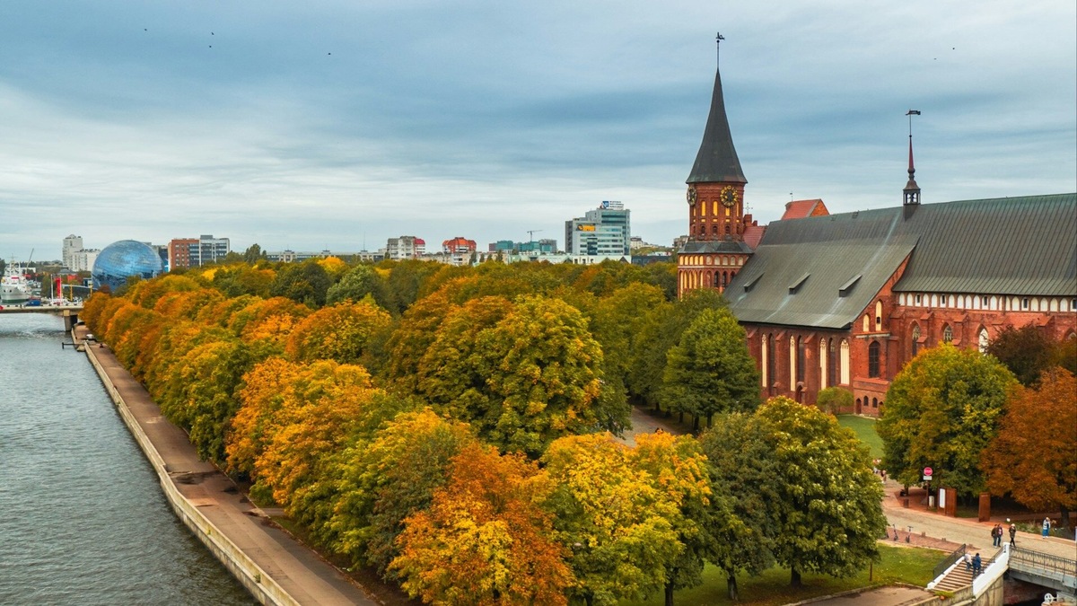 Город возвели рыцари тевтонского ордена на развалинах прусского Твангсте и назвали Кёнигсбергом. Современное название появилось только в 1946 году. Фото: Юрий Баринов / Unsplash