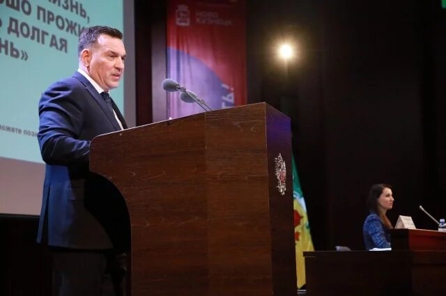    Экс-мэр Новокузнецка Сергей Кузнецов. Досье