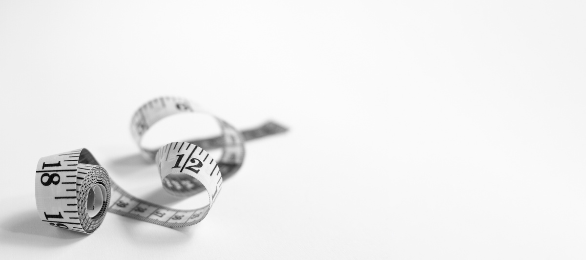 Источник: https://ru.freepik.com/free-photo/naturmort-s-mernoi-lentoi_42085837.htm#fromView=search&page=4&position=3&uuid=3be59f4f-fecf-430e-a7bd-5dc67125d53e (открытый)