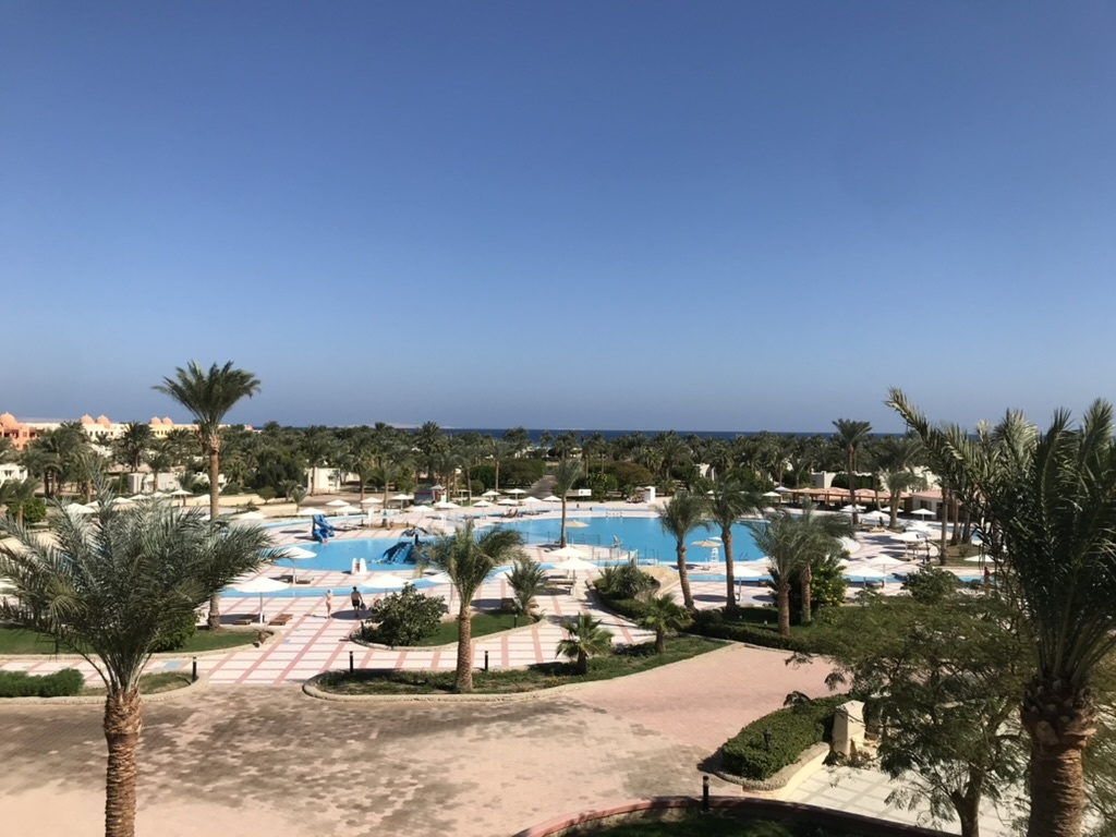 Вид из номера отеля в Хургаде