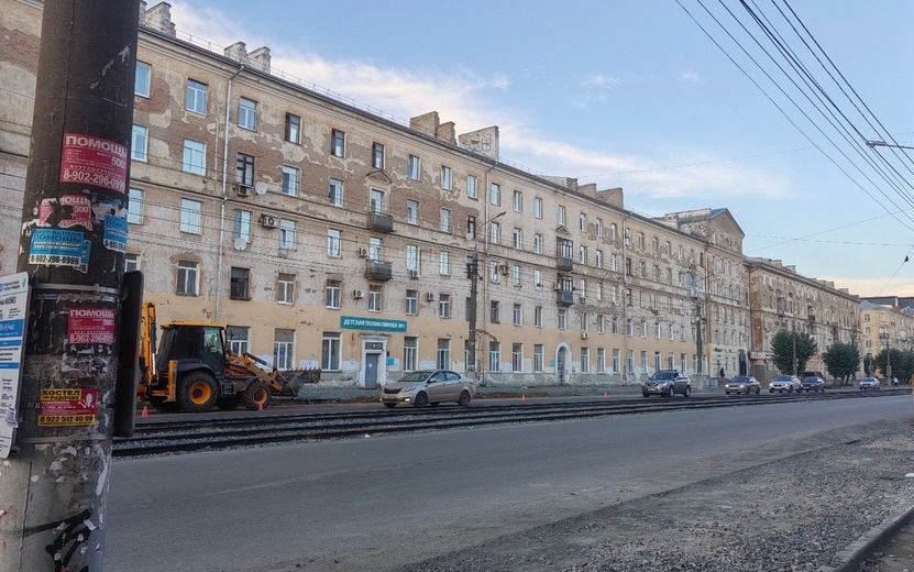  Деревья у детской поликлиники стояли много лет. Фото: Мария Ромашкина