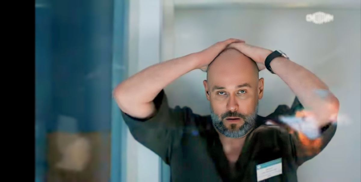 Кадр из 11 сезона. Максим Аверин в роли Олега Брагина 