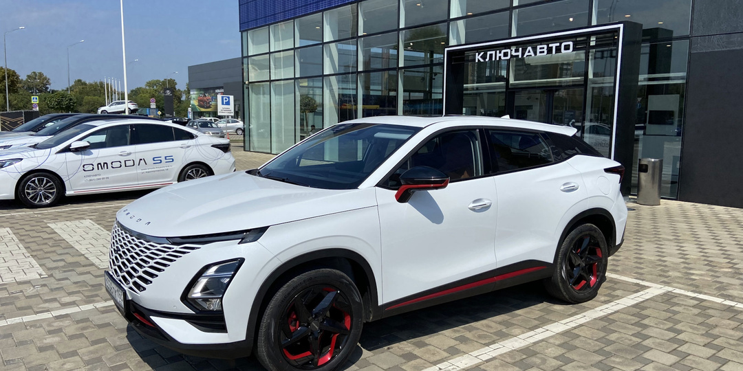 У Omoda C5 на 12 тыс.км. треснул двигатель. Запчастей в России нет, ремонт дилер затягивает