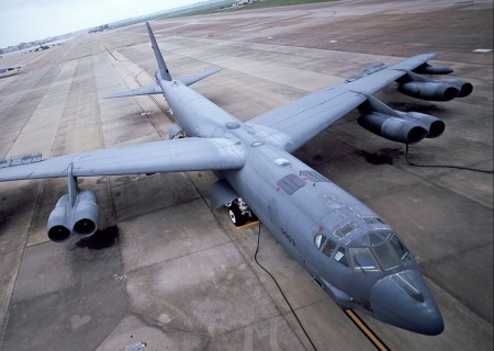   США потратят $15 млрд на усовершенствование бомбардировщиков B-52 1960-х годов