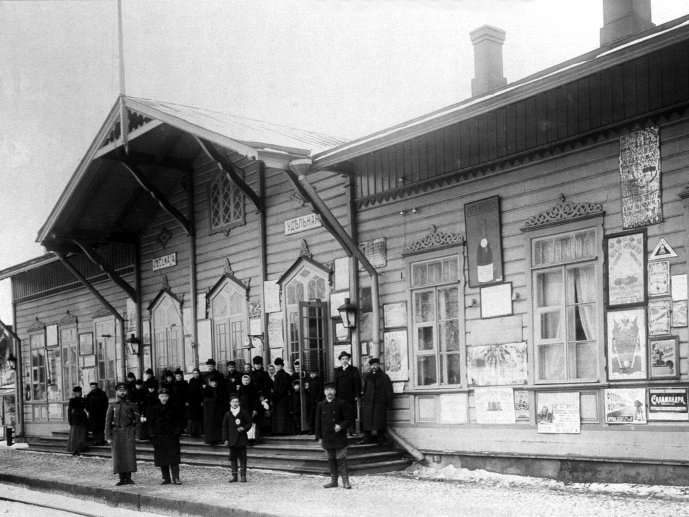 Первое здание вокзала Удельная