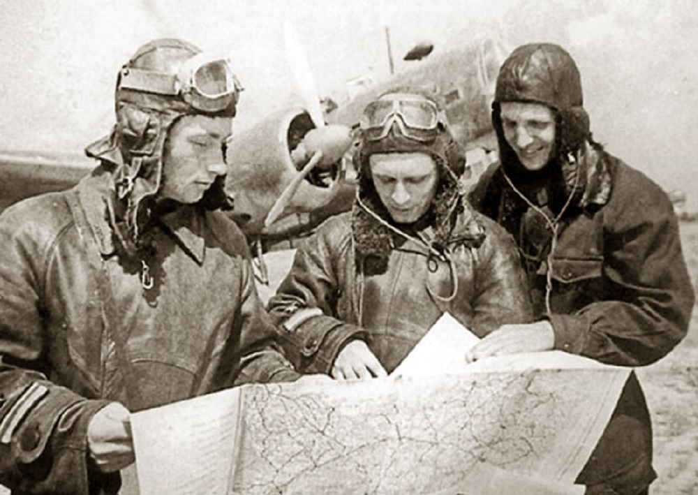 Перед налетом. 