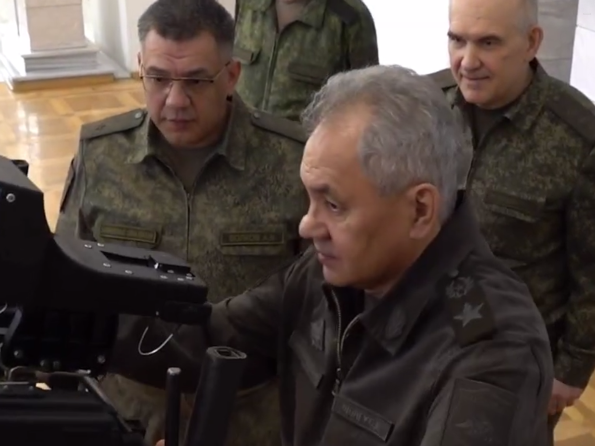    Шойгу показали новые средства борьбы с беспилотниками ВСУ© РИА Новости