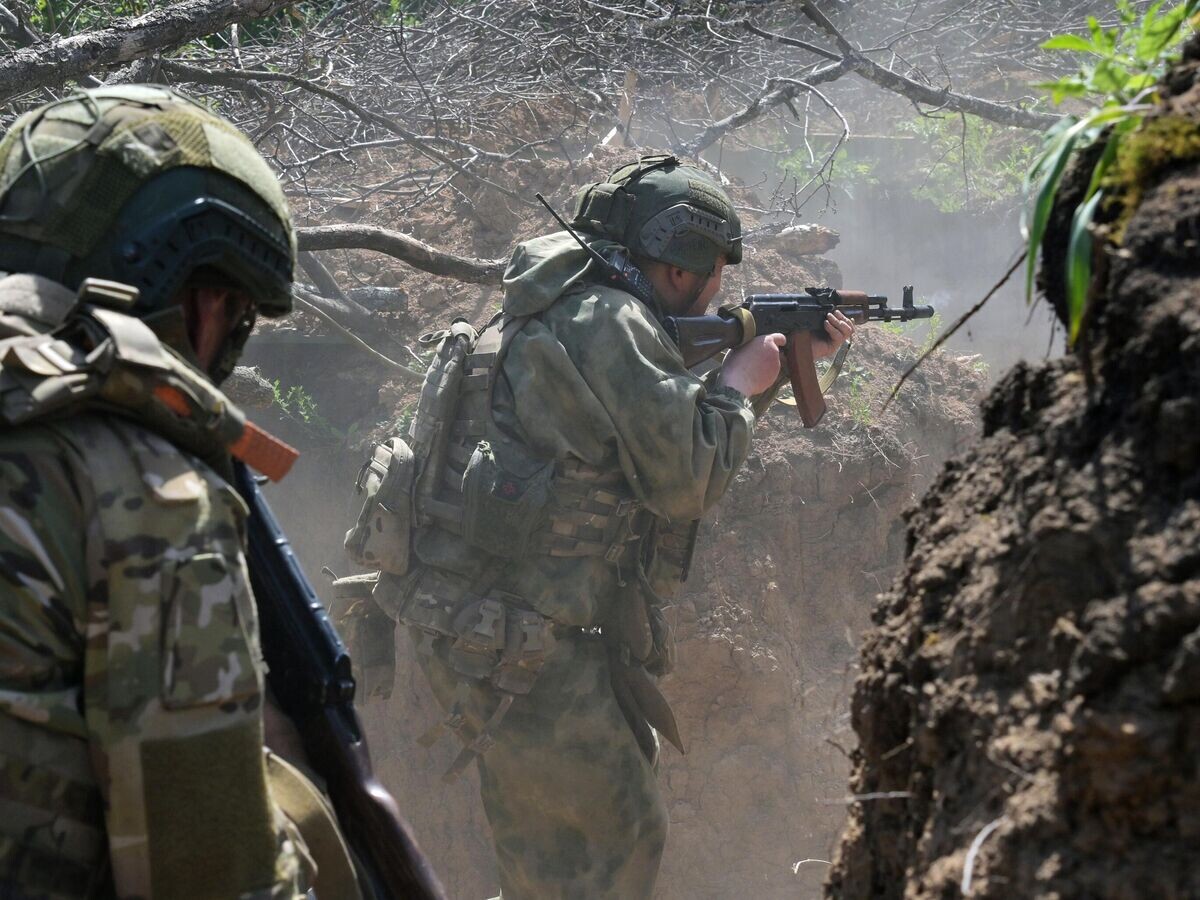    Военнослужащие штурмовых подразделений © РИА Новости / Евгений Биятов