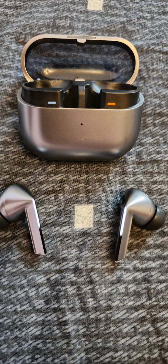 Samsung Galaxy Buds 3 Pro.