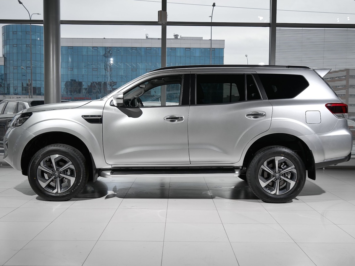 Габаритные размеры Oting Paladin 4882 х 1850 х 1815 мм при колёсной базе 2850 мм. 