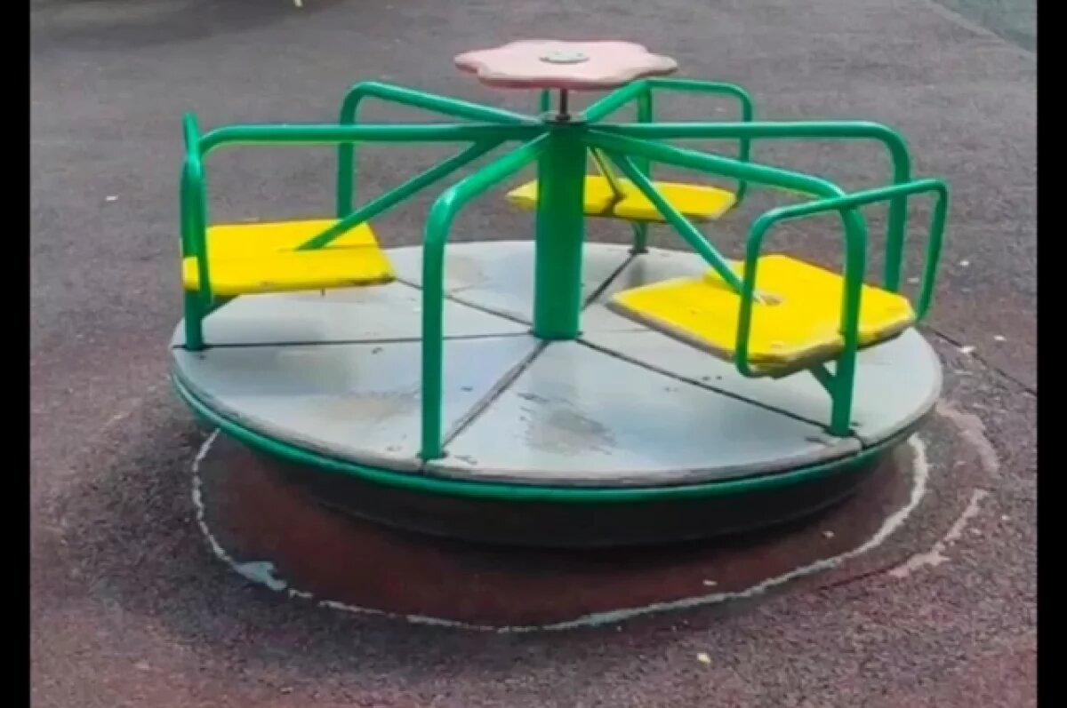    В 2025 году в Пролетарском парке Тулы обновят детскую площадку