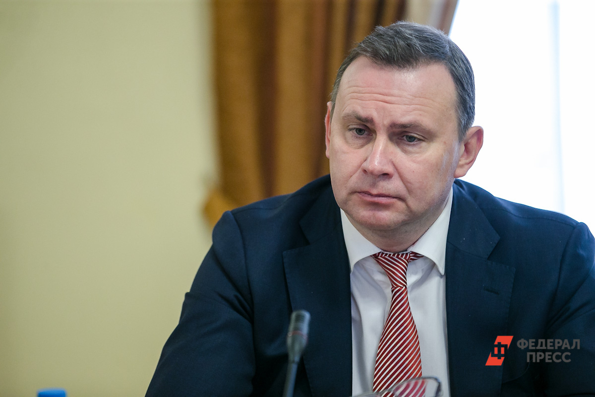 Владислав Пинаев рассказал о возможном расселении пострадавшего дома и других мерах, принимаемых властями.  Фото: ФедералПресс / Евгений Поторочин