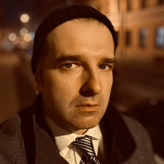     Николай Рощин поставил «Самоубийцу» Эрдмана в МХТ с Иваном Волковым в главной роли