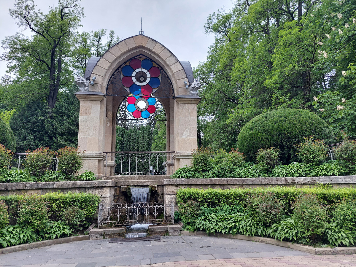 Кисловодск, фонтан «Стеклянная струя». Фото Natalya Dolidenok/ 2024