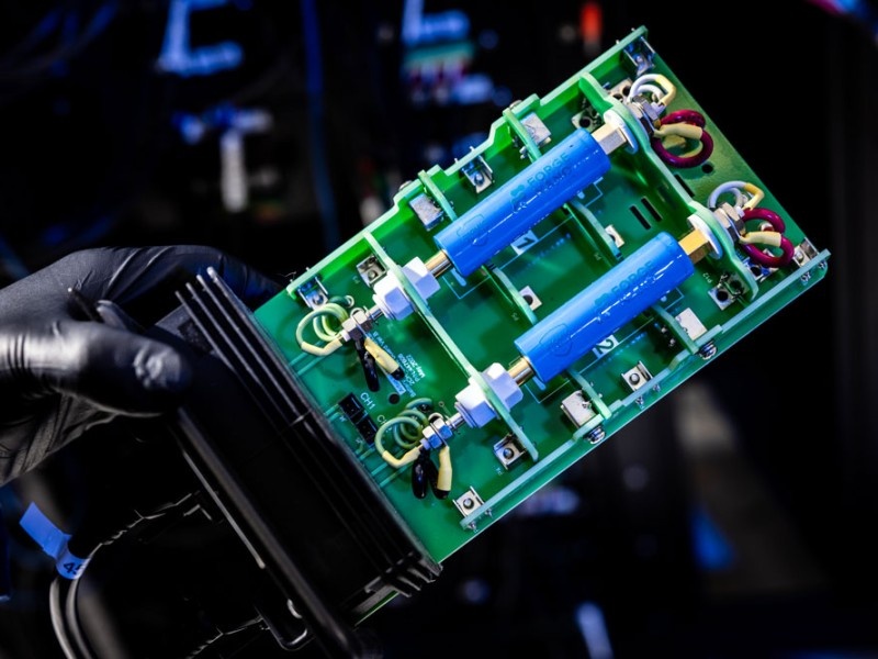    Новые автомобильные аккумуляторы от Forge Battery заряжаются за 10 минут