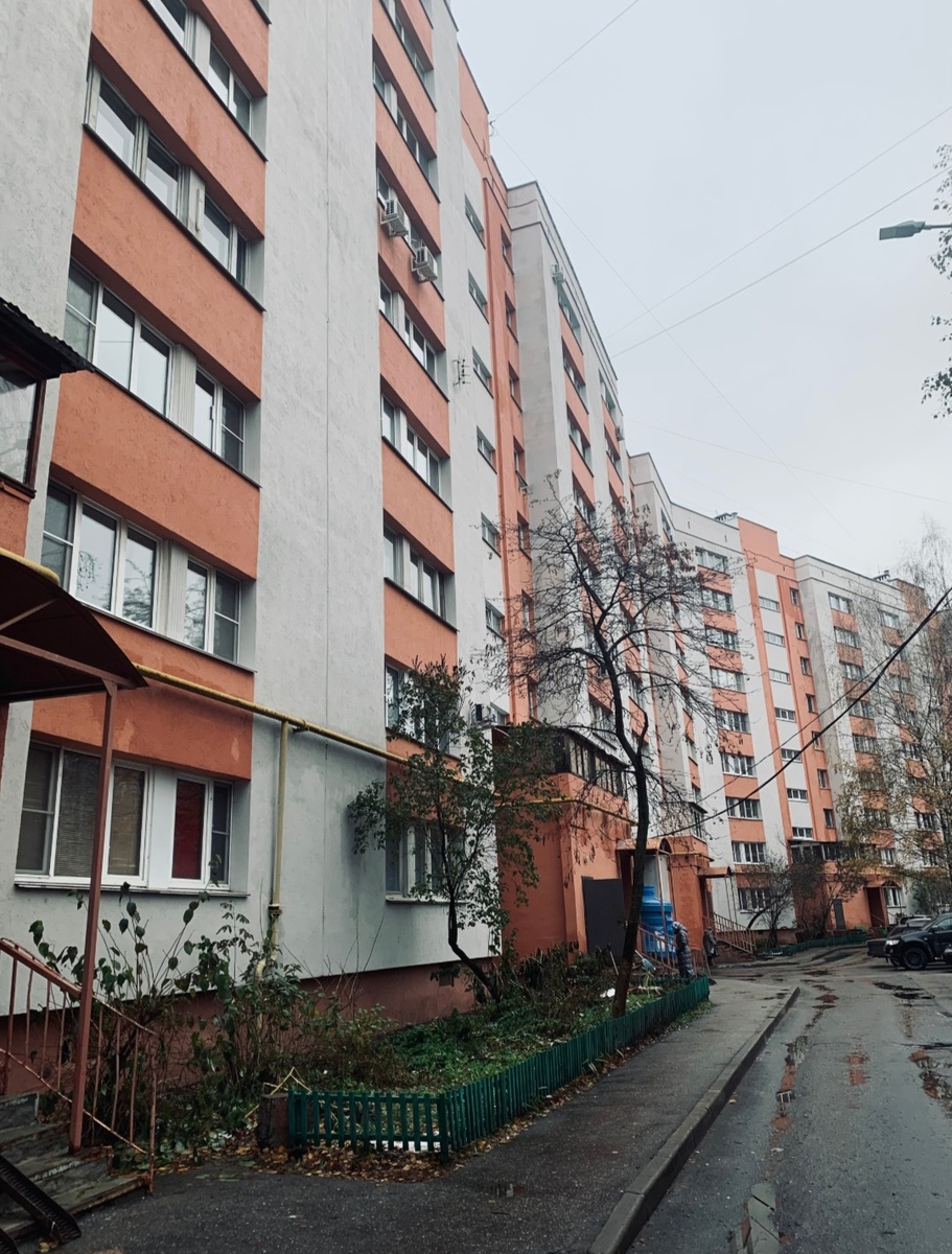 Фото дома из свободных источников яндекс картинок, в котором проживает моя сестра