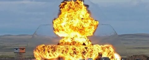 Образование ударной волны взрыва.