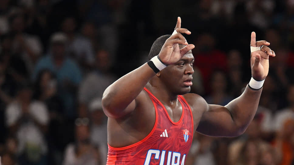 Фото: Дмитрий Лебедев / Коммерсантъ📷Выиграв золото Парижа-2024, Михаин Лопес стал единственным пятикратным олимпийским чемпионом среди борцов