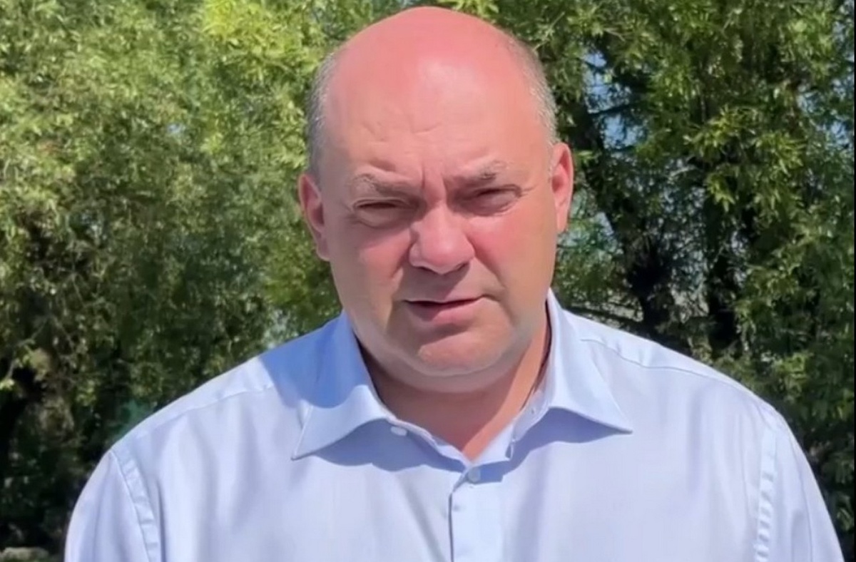    Врио губернатора Алексей Смирнов призвал курян сохранять спокойствие