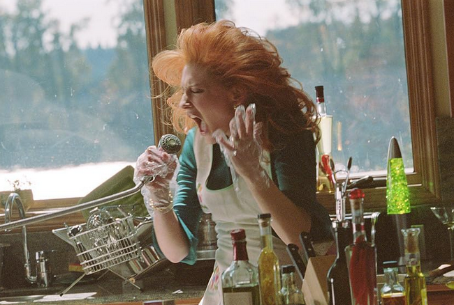 Кейт Бланшетт в криминальной комедии "Бандиты"(2001).