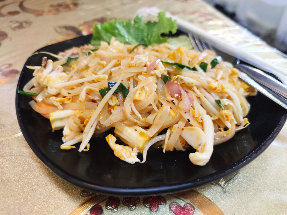 Тонкая лапша с морепродуктами