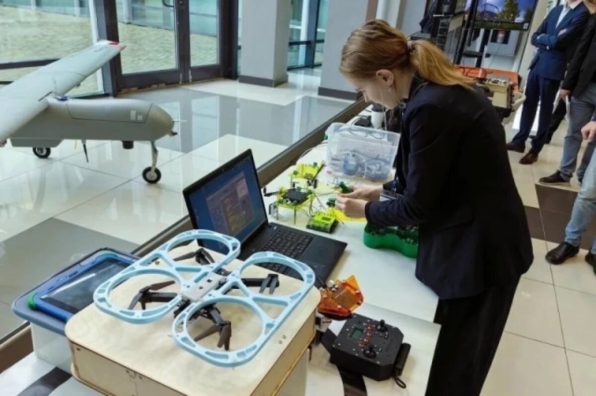    Дополнительные средства будут направлены на оснащение школ учебным оборудованием.