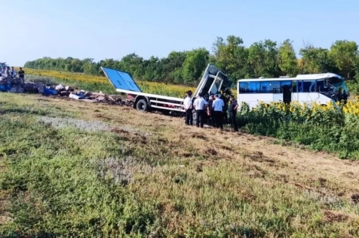    СК проверит, как работал водитель автобуса, попавшего в ДТП под Волгоградом