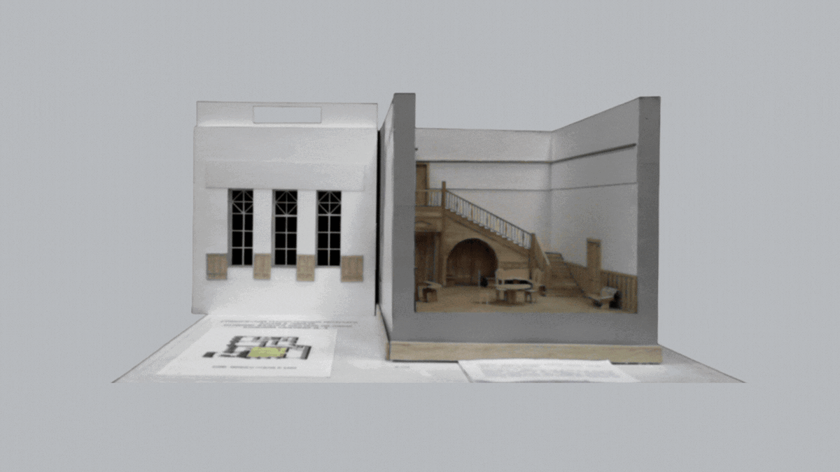 Макет собственного особняка Федора Шехтеля на Большой садовой улице.
﻿
Глубина 58 см
Ширина 75 см
Высота 37 см
Макет выполнен студентами МАРХИ