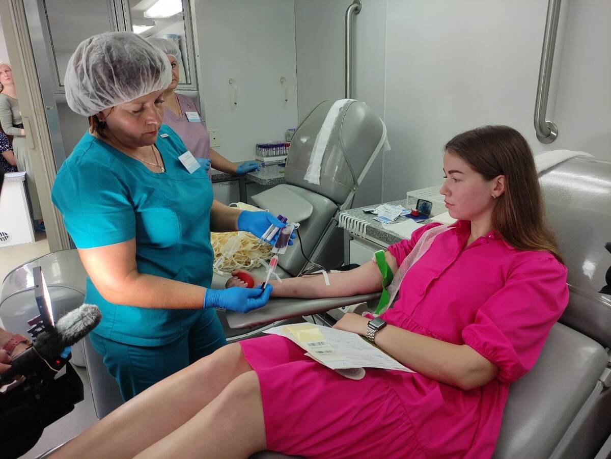    Курян, желающих сдать кровь для помощи приграничью, просят подготовиться к процедуре