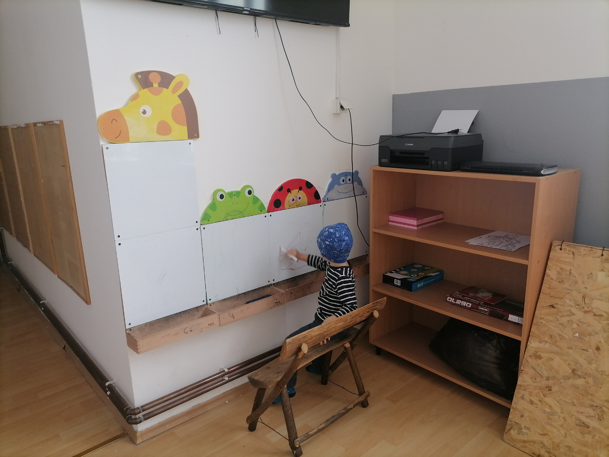 Холл-коридор в "Глухом деревенском саду"