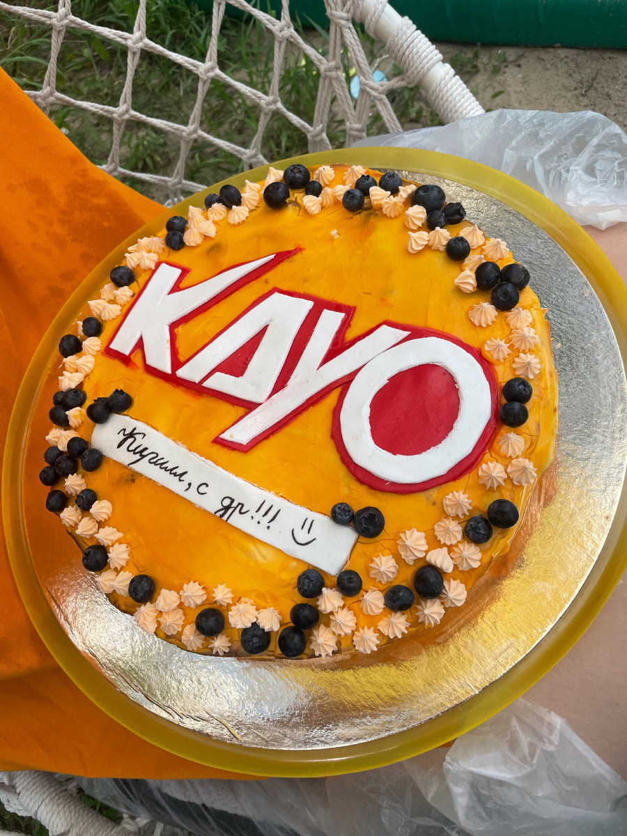 Племянник сам просил такой дизайн торта