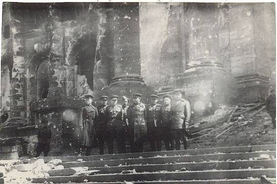    ФСБ рассекретила планы Германии применить против СССР атомную бомбу в июне 1945 года