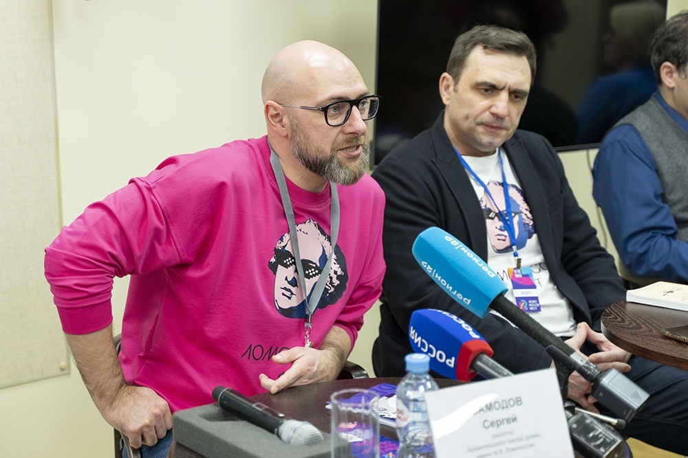    Сергей Самодов: Есть категория зрителей, специально приезжающих в Архангельск, чтобы сходить в наш театр. / Архангельский театр драмы им. М. В. Ломоносова